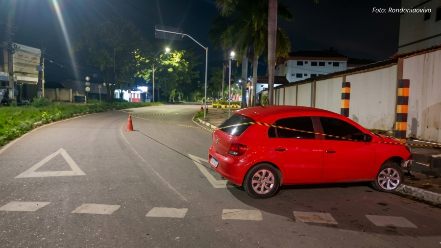 Motorista embriagado é preso após causar grave acidente e destruir muro de condomínio