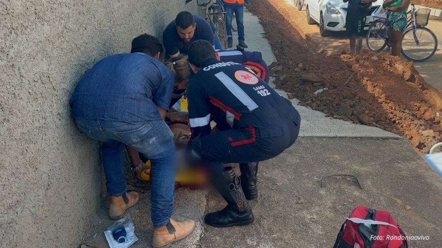 Homem é baleado por dupla em motocicleta e busca socorro por conta própria na zona Sul