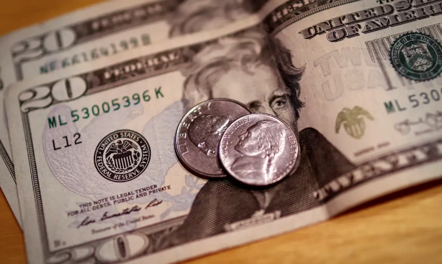 Dólar sobe para R$ 5,83 após retaliação da China a tarifas de Trump