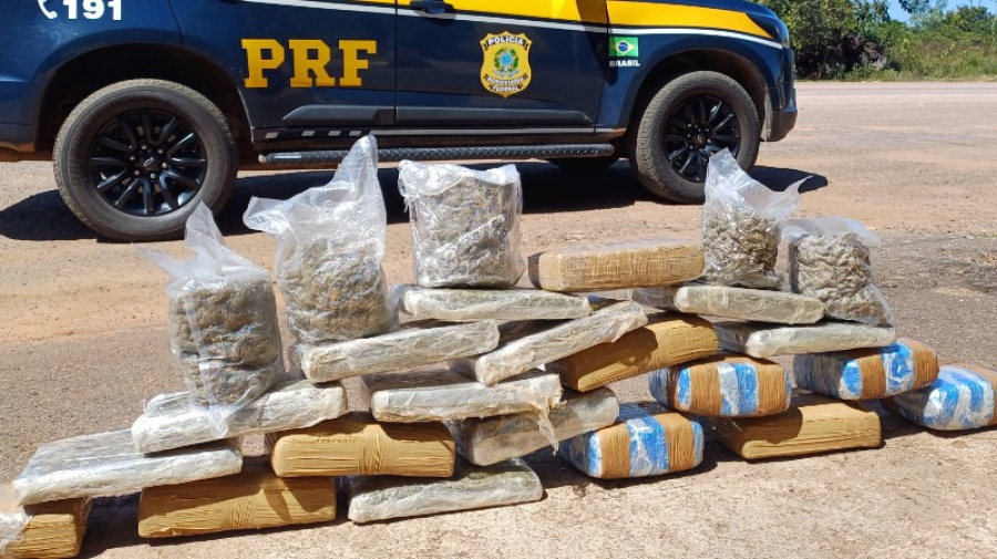 PRF apreende 23 kg de drogas escondidos em táxi na BR-364, em Porto Velho